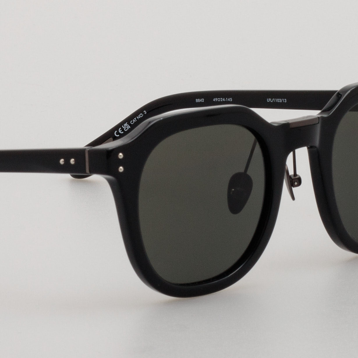 FLETCHER ANGULAR SUNGLASSES IN BLACK AND GREY - 5