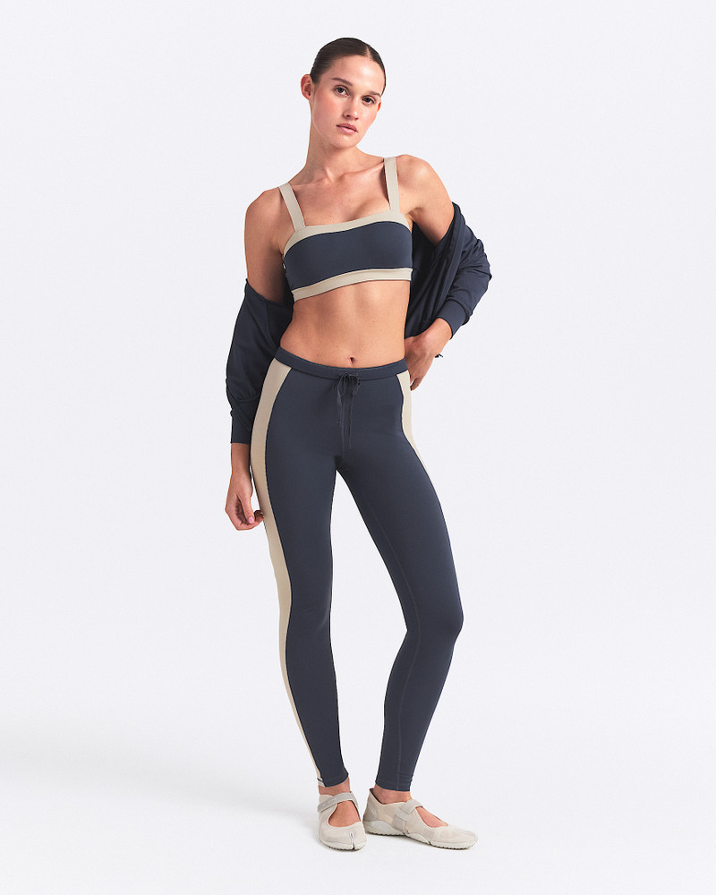 NikeSKIMS Matte Shine Mix Women's 26" Leggings 6