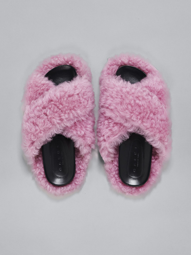 PINK SHEARLING FUSSBETT 4