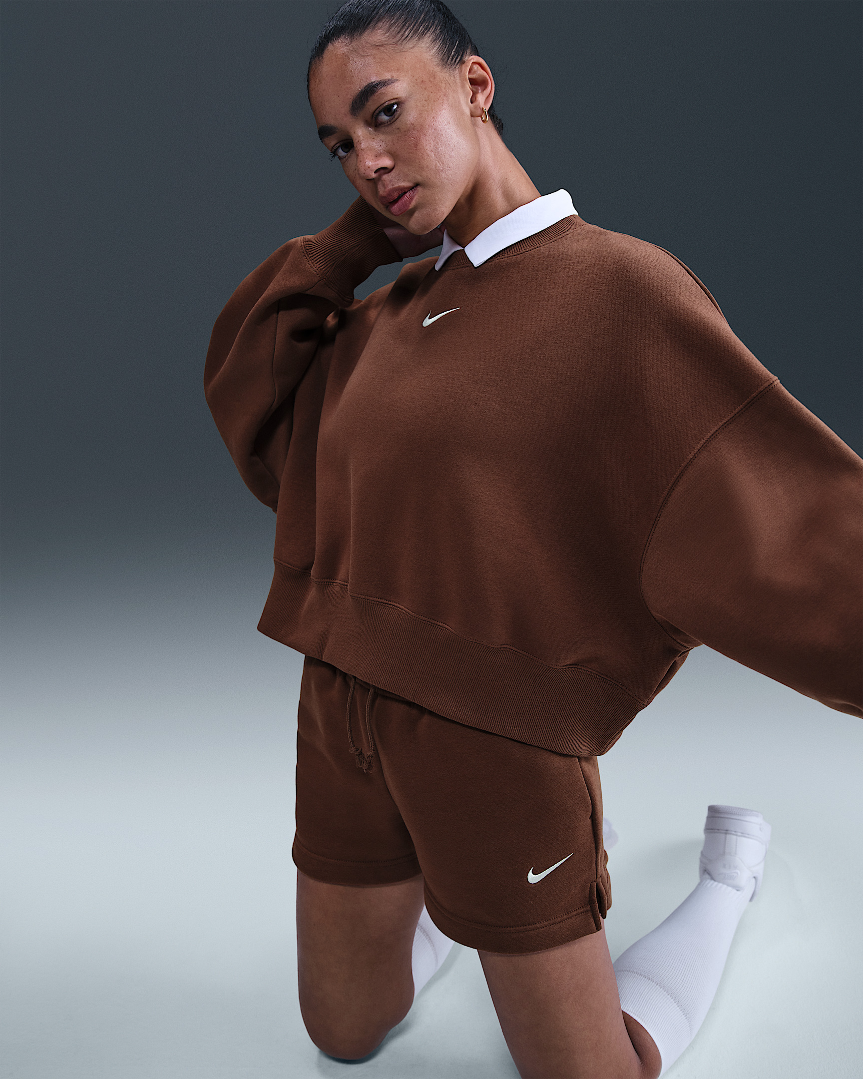 Nike Sportswear Phoenix Fleece Women's Over-Oversized Crew-Neck Sweatshirt - 3
