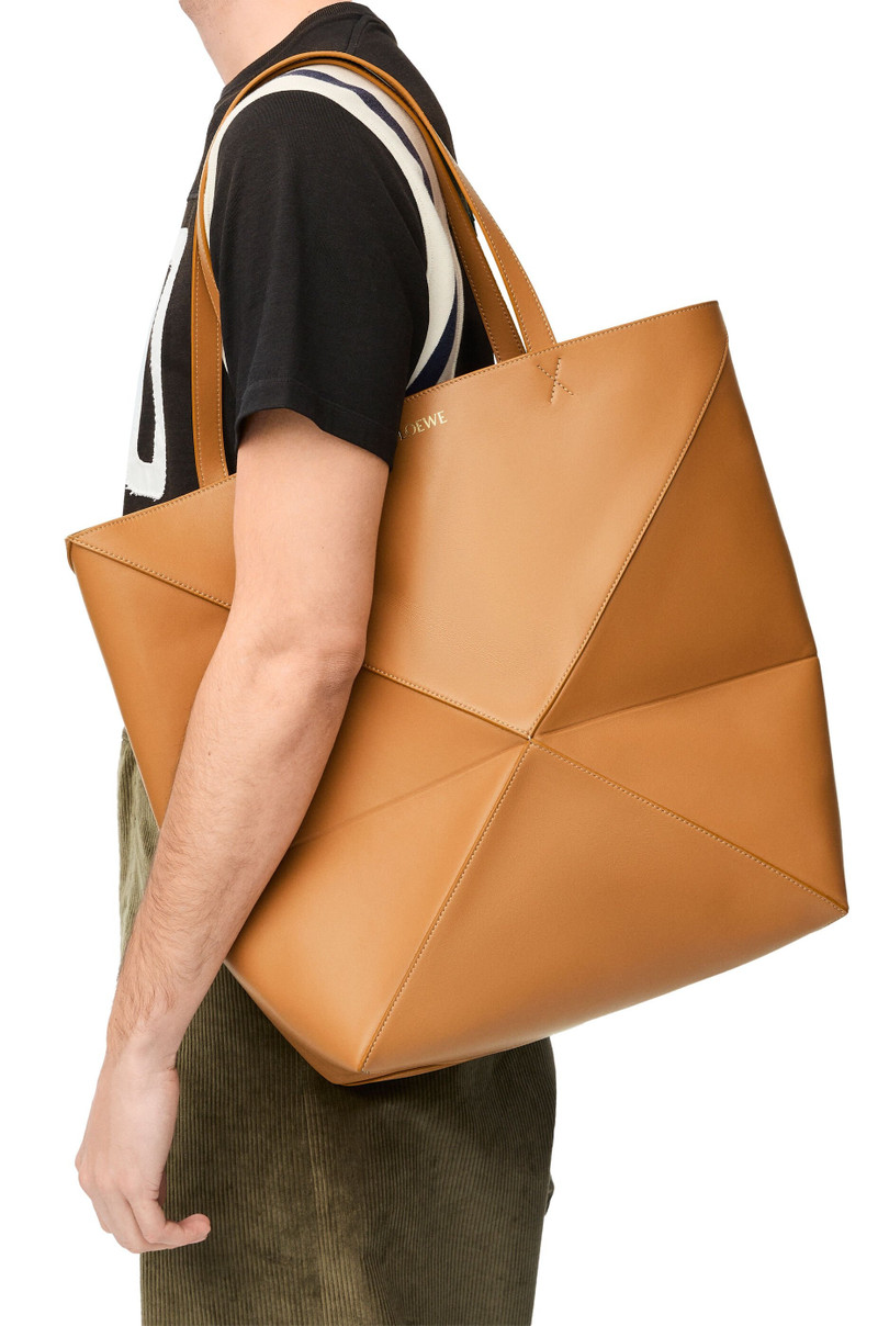Loewe XL Puzzle Fold Tote in shiny calfskin outlook