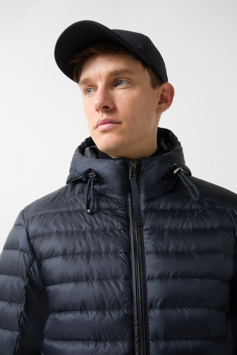 Loke lightweight down jacket in Navy blue 5