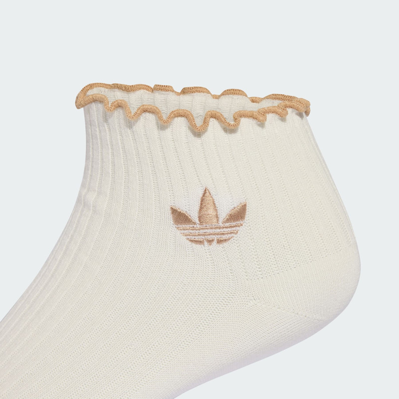 RUFFLE QUARTER SOCKS 3