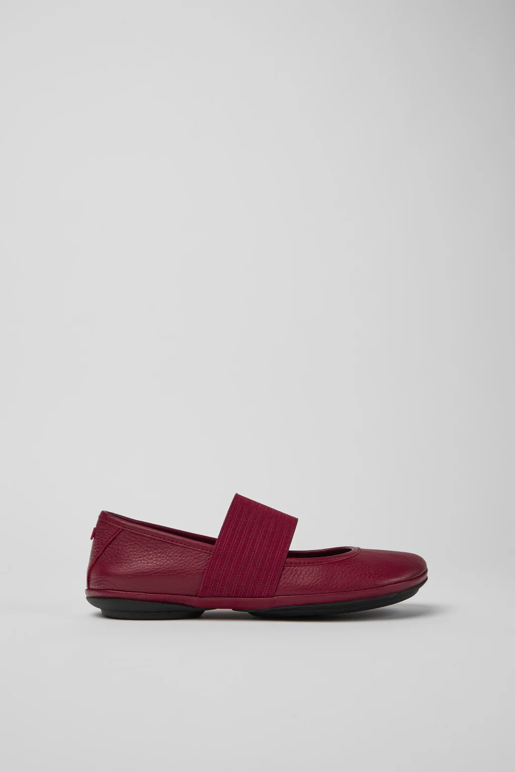Right Deep red shoe for women - 1