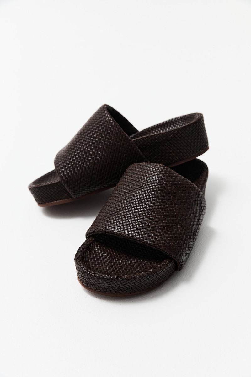 Woven Everyday Flatform Slide - Chocolate 1