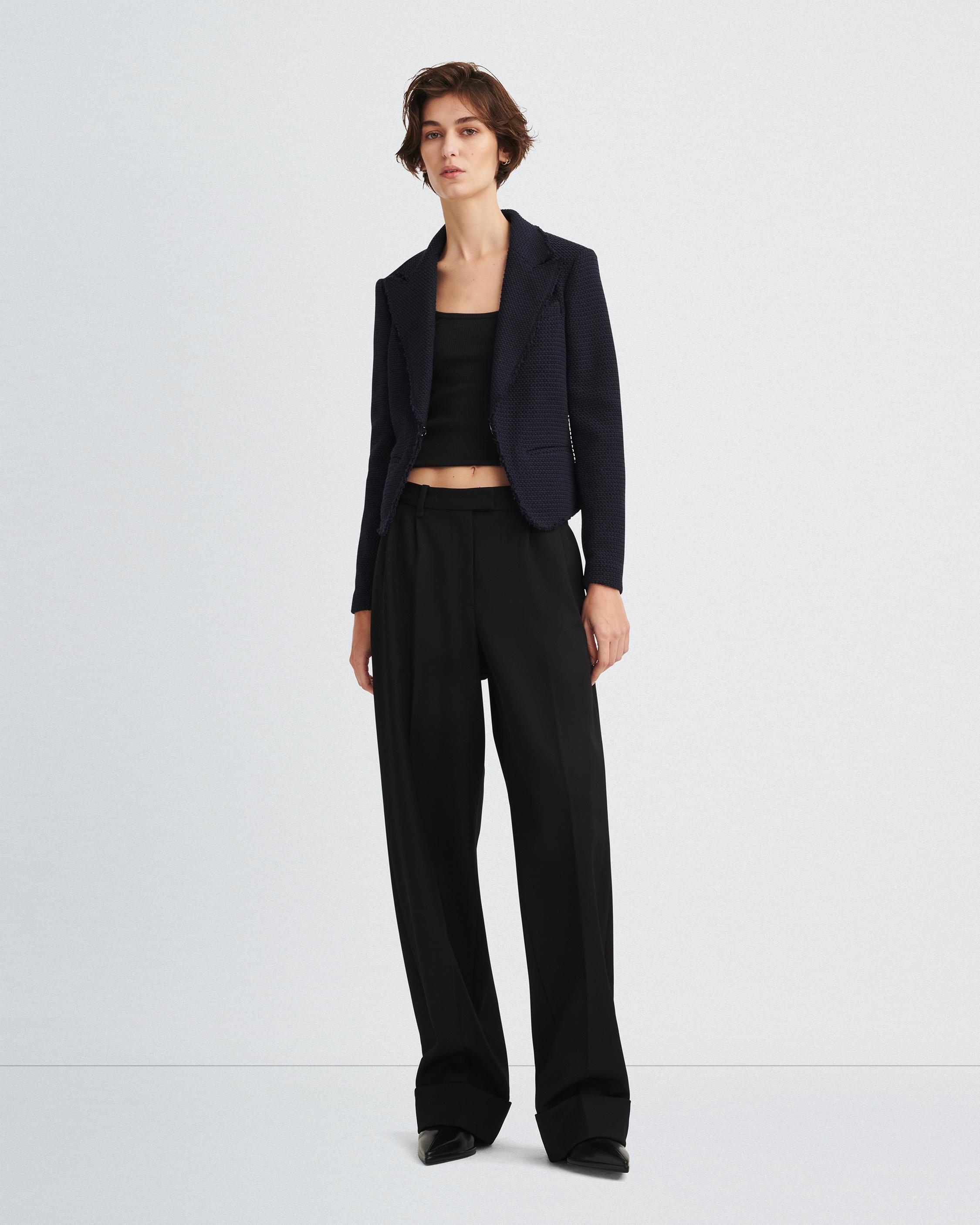 Elle Tweed Blazer
Classic Fit - 3