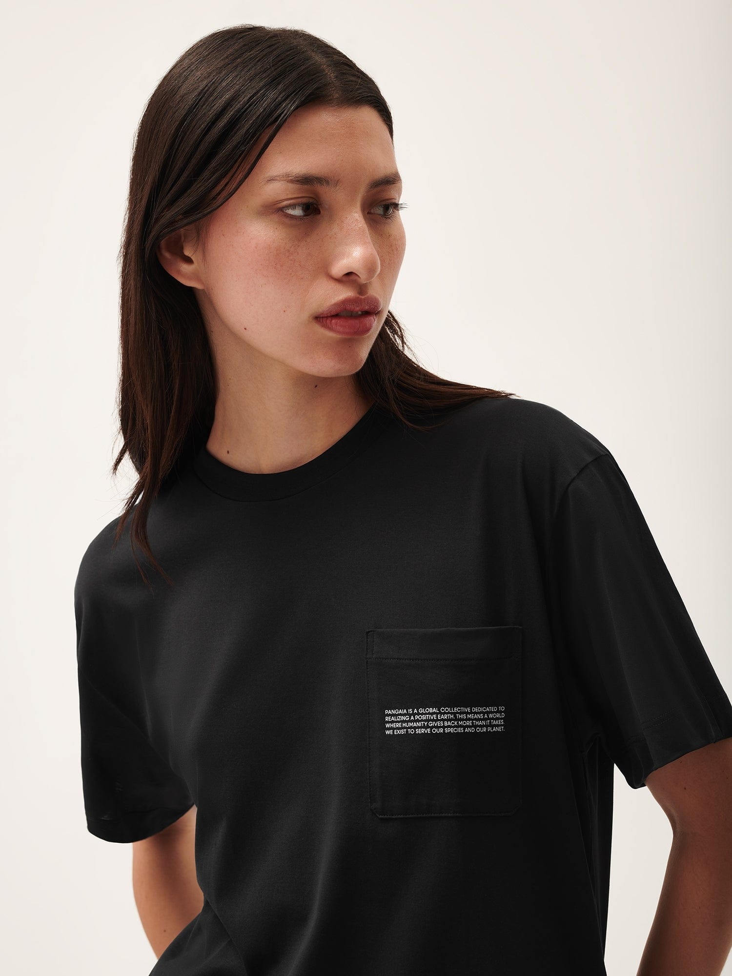 Womens 365 Lightweight Pocket T-Shirt - Black - 4