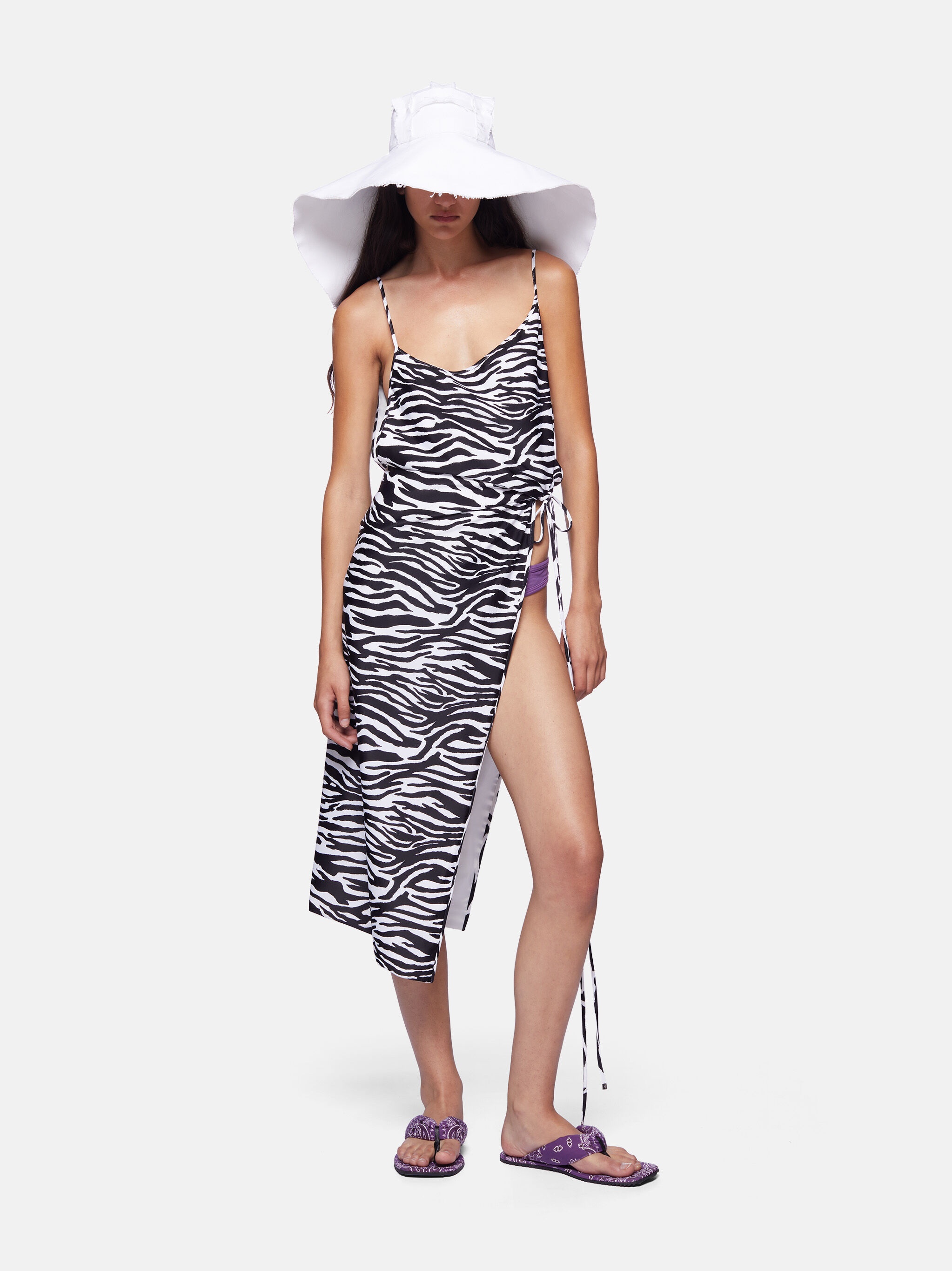 WHITE AND BLACK MIDI DRESS - 3