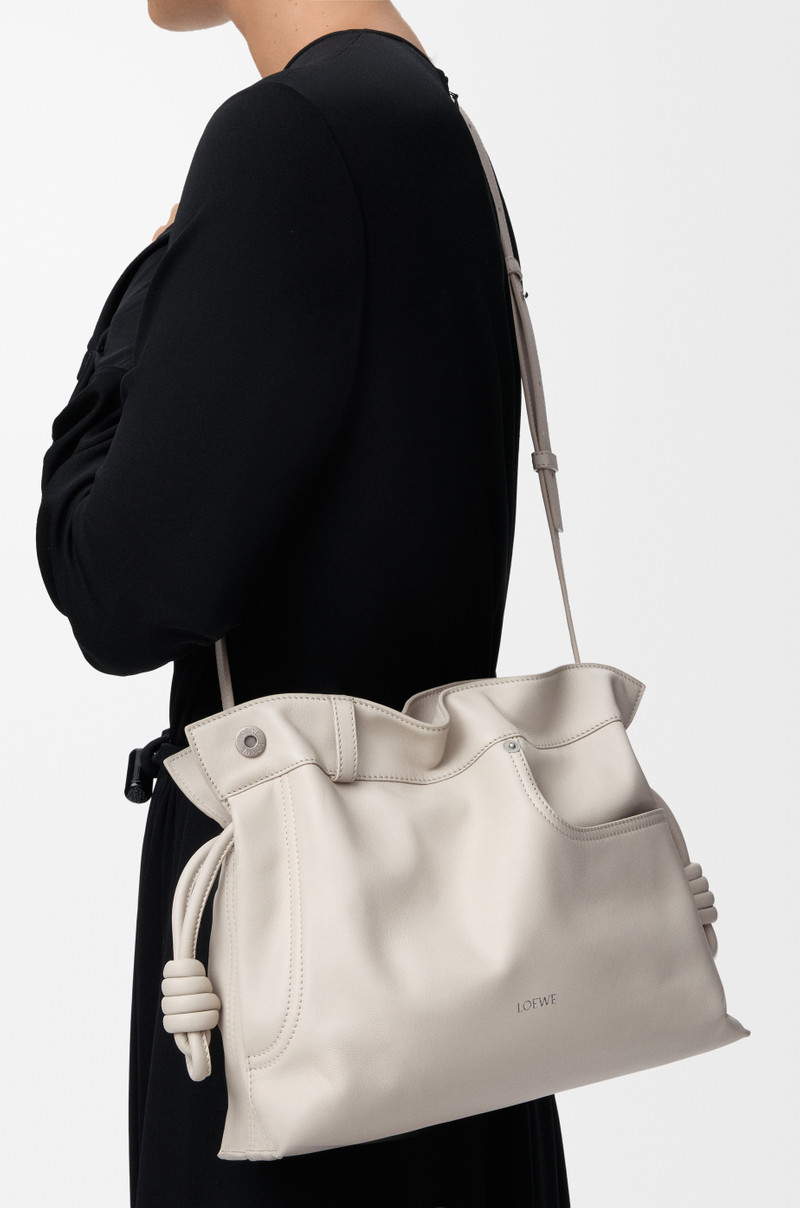 Panta medium Flamenco clutch in shiny calfskin 3
