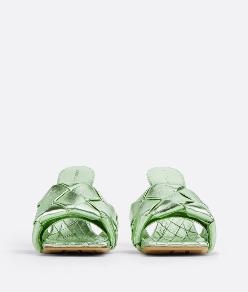 Bottega Veneta lido outlook