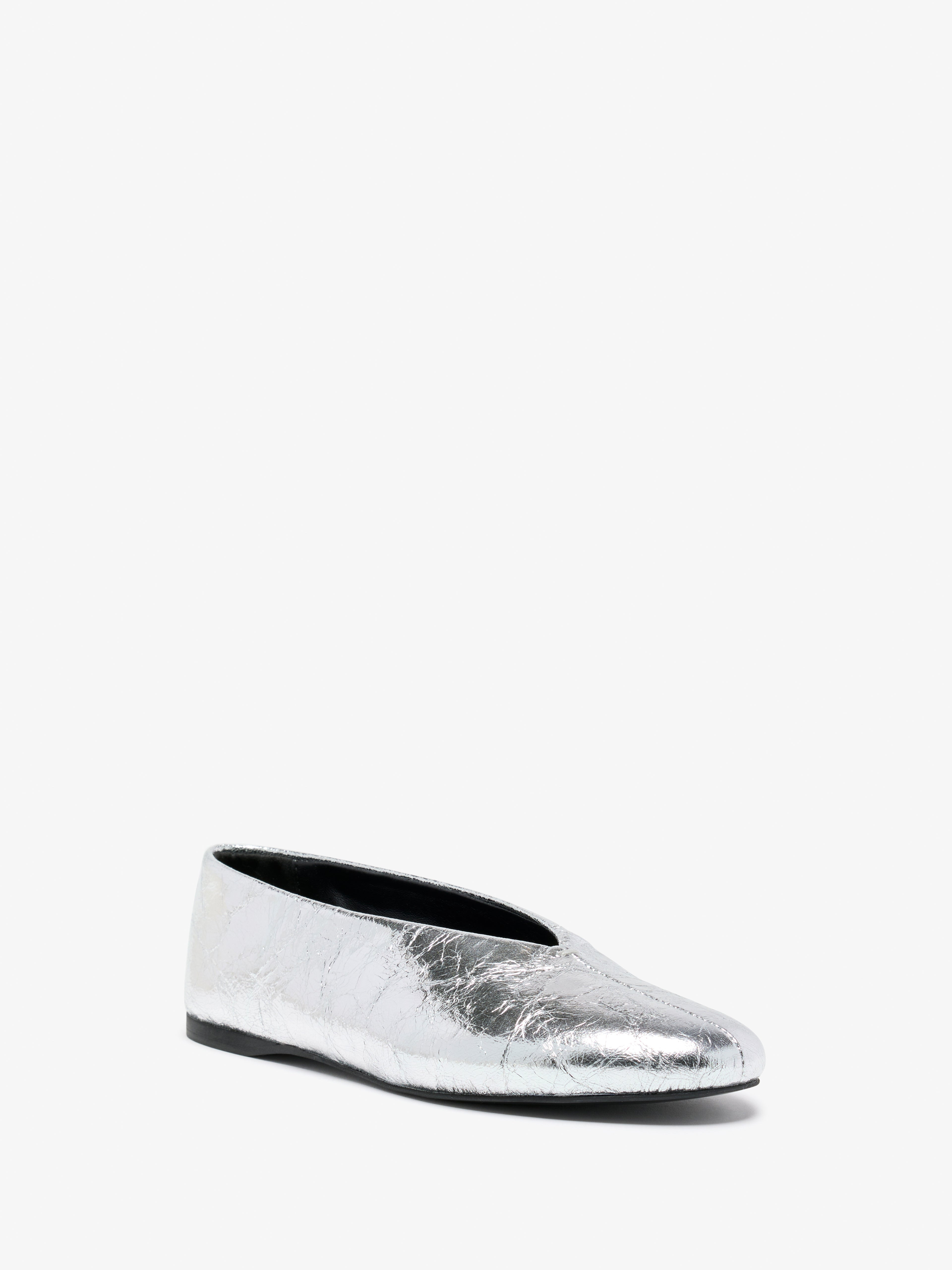 Tee Ballet Flats in Crinkle Metallic - 2