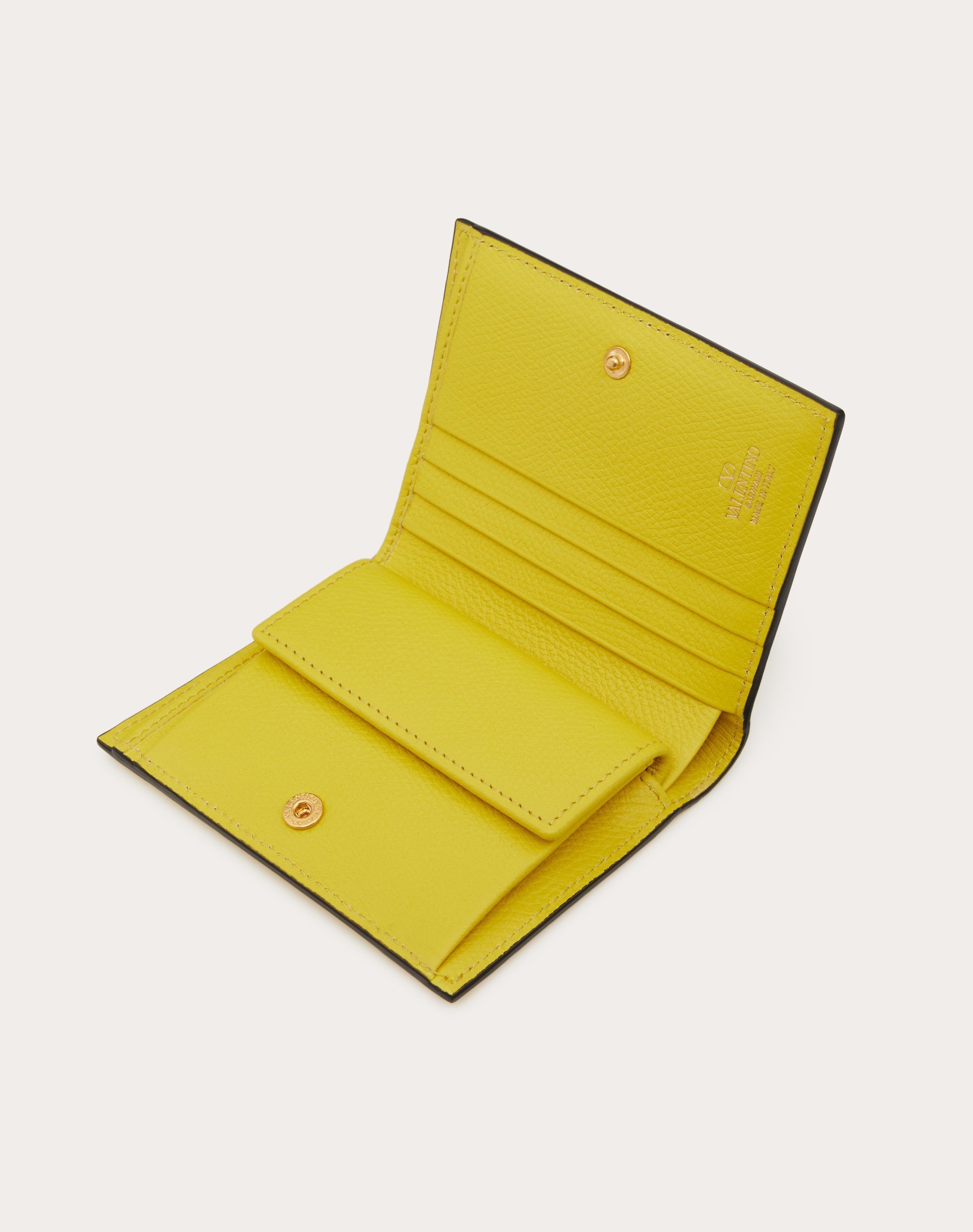 COMPACT VLOGO SIGNATURE GRAINY CALFSKIN WALLET - 5