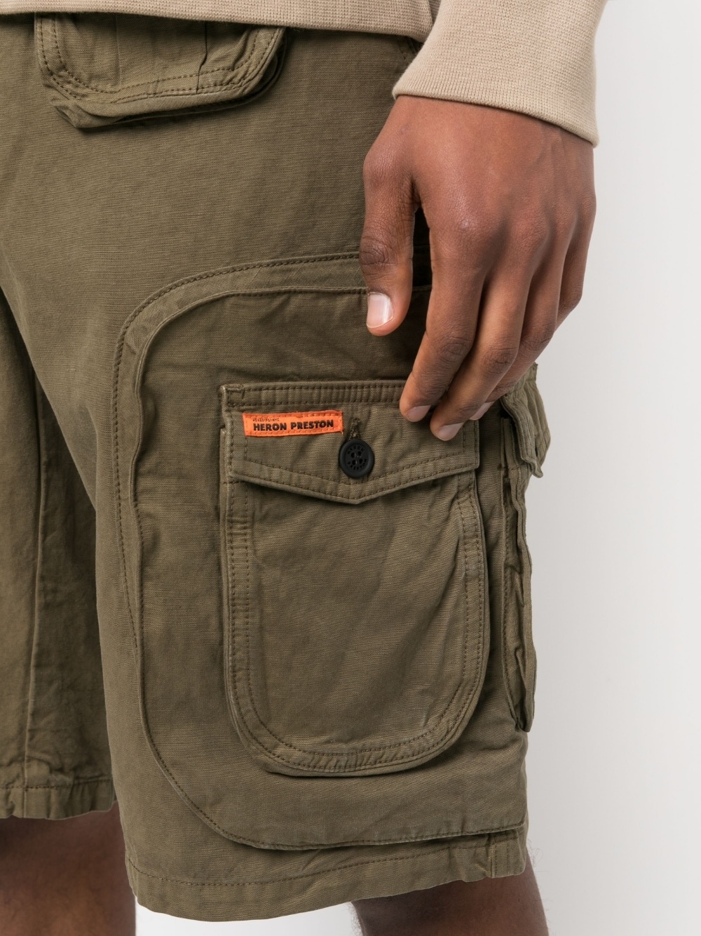 logo-patch cargo shorts - 5