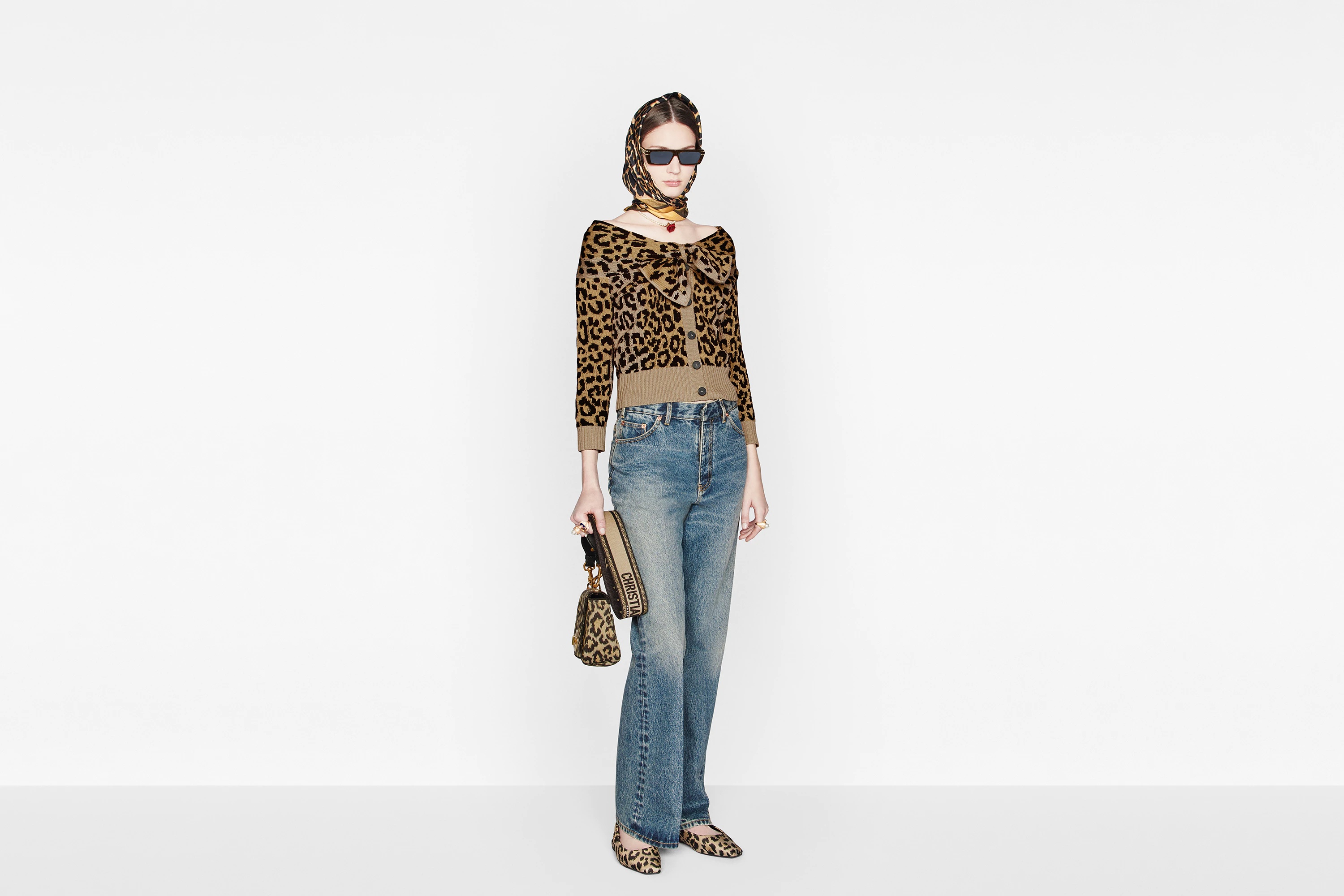 Flared Jeans - 4