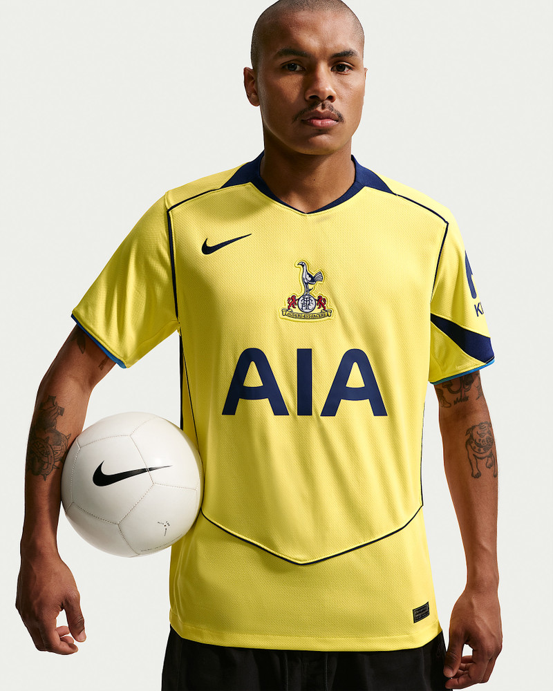 Tottenham Hotspur 2025/26 Stadium Third Men's Nike Dri-FIT Total 90 Soccer Replica Jersey 1