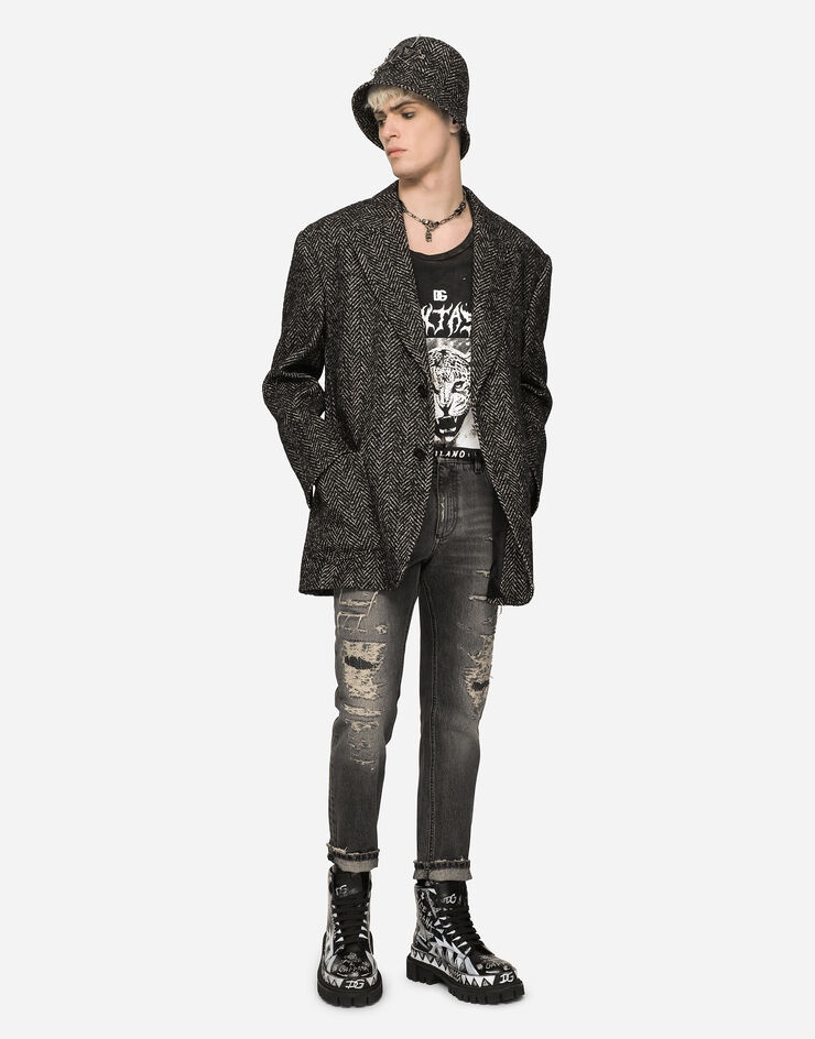 Loose gray jeans with repaired rips - 6