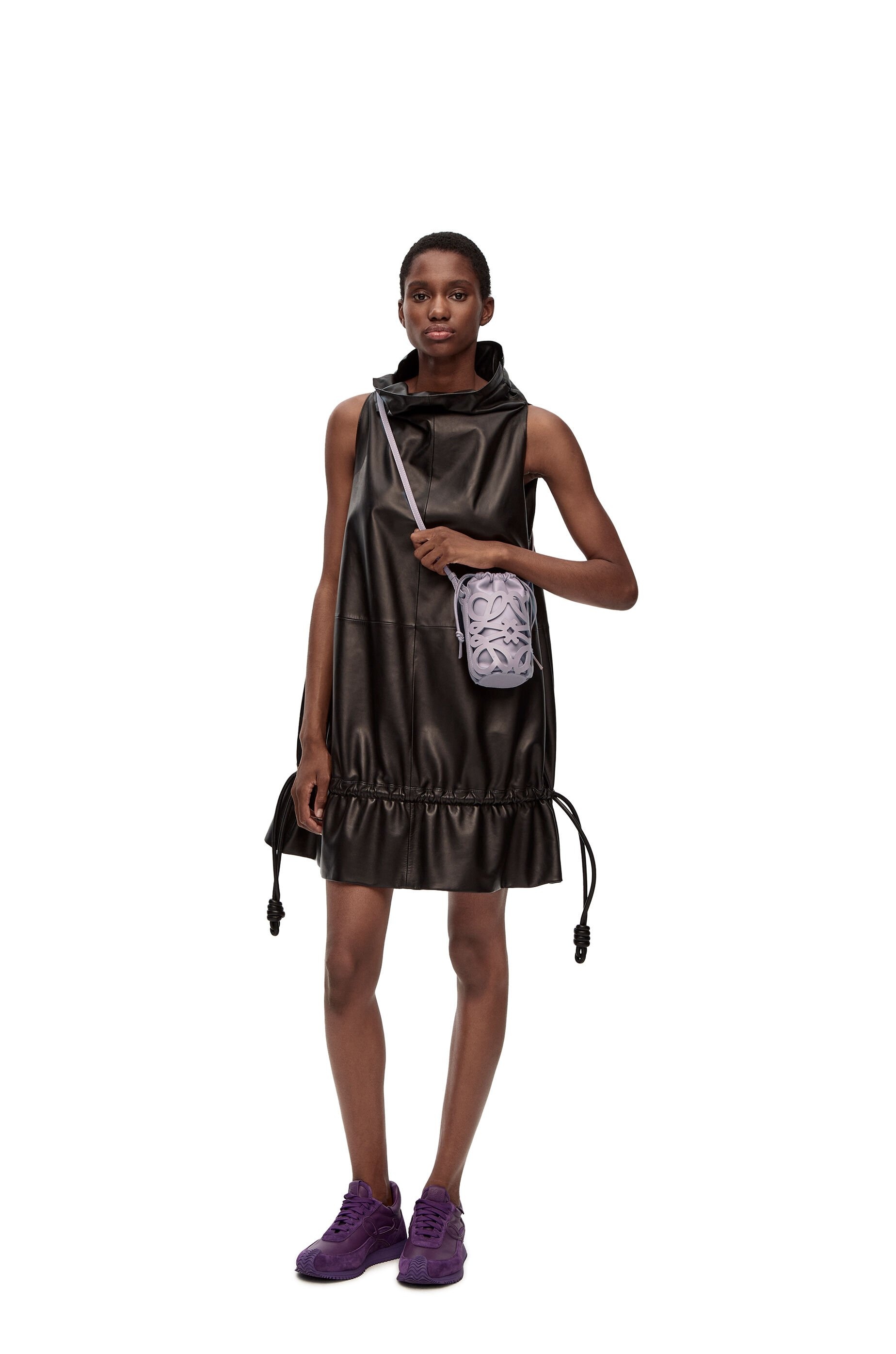 Anagram cut-out pocket in classic calfskin and nappa - 2