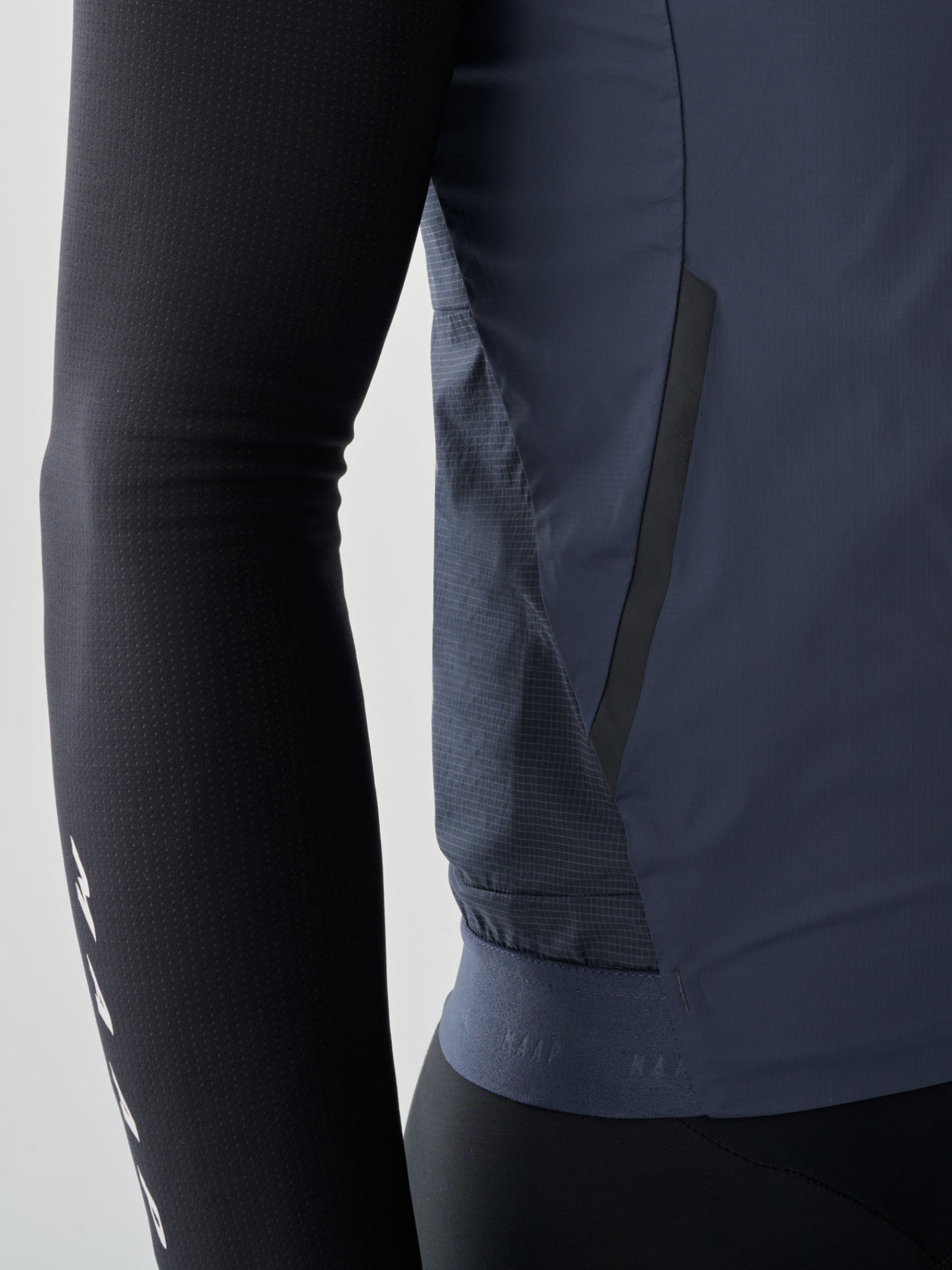 Flow Vest - 5