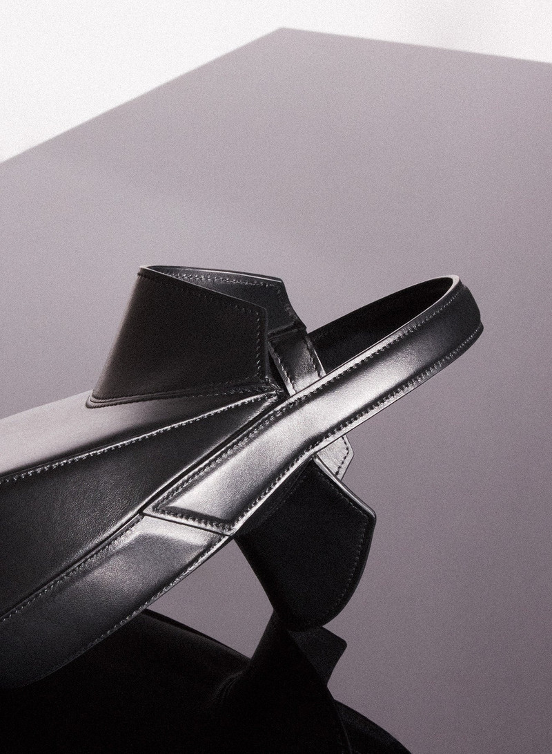 black mini smooth spiral curve 02 3