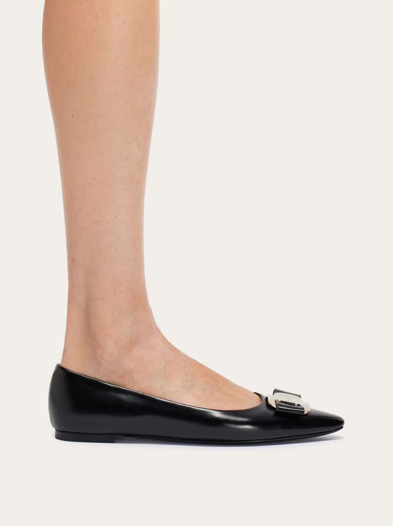 FERRAGAMO New Vara plate ballet flat outlook