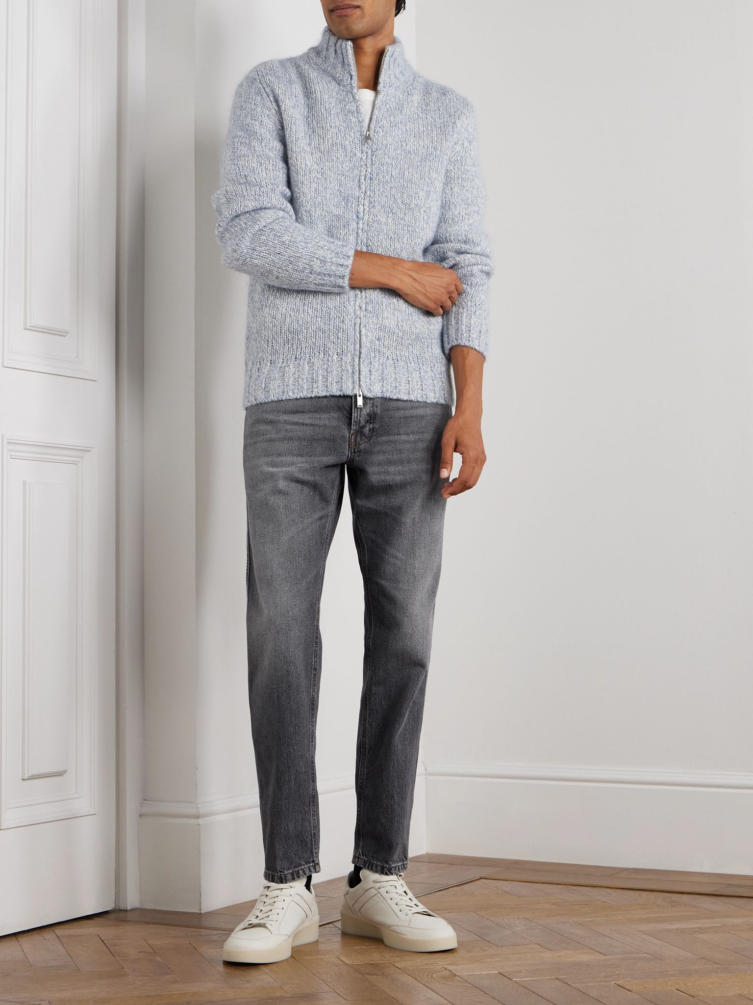 Slim-Fit Straight-Leg Jeans Gray - 2