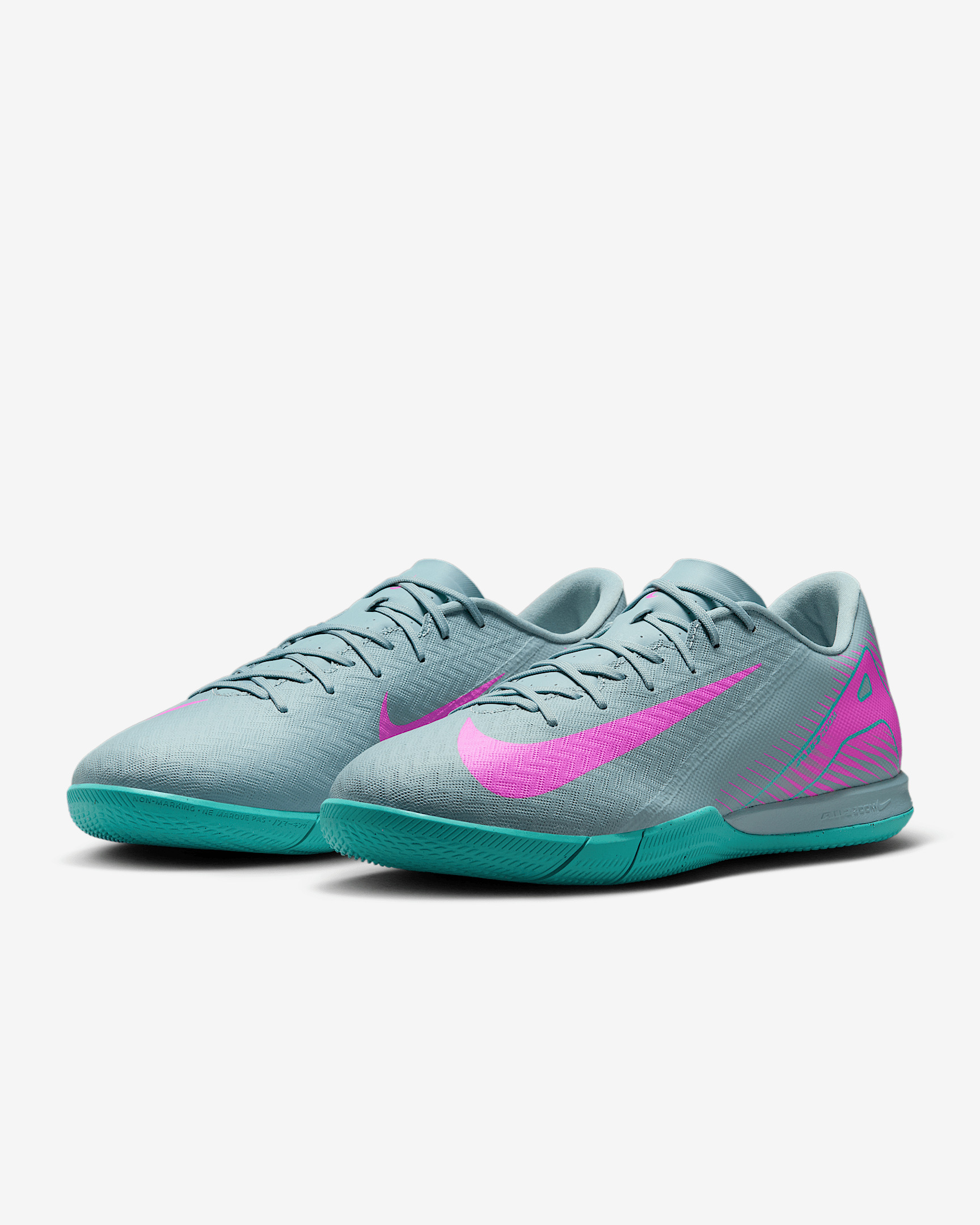 Nike Mercurial Vapor 16 Academy IC Low-Top Soccer Shoes - 5