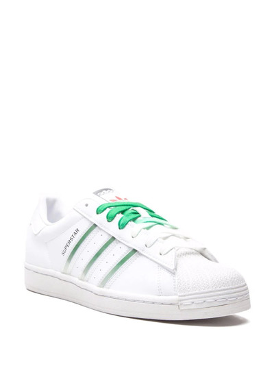 adidas Superstar low-top sneaker outlook