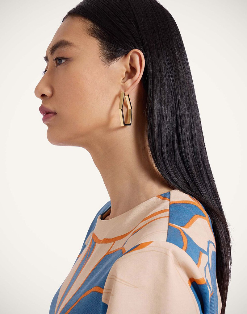 La DoubleJ Portal Hoops outlook