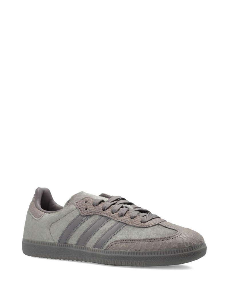 adidas stripe-detail sneakers outlook