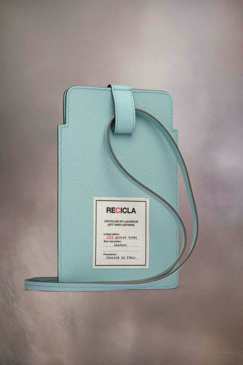 Recicla phone holder 3