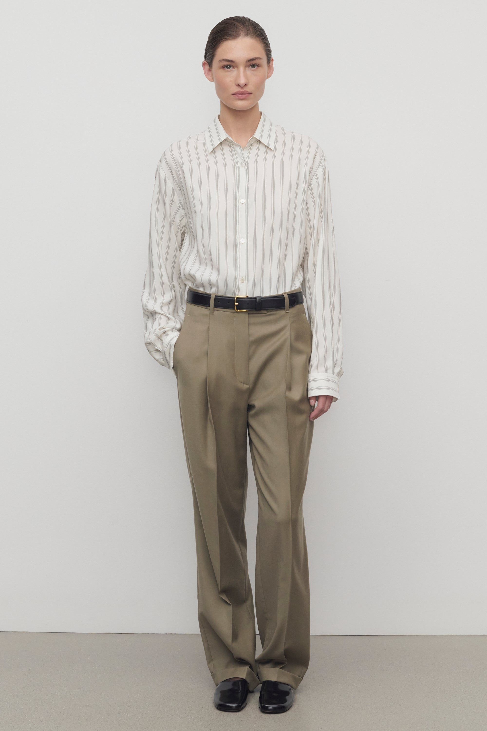 Sorina Pant in Virgin Wool - 3