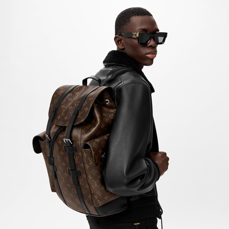 Louis Vuitton Christopher MM outlook