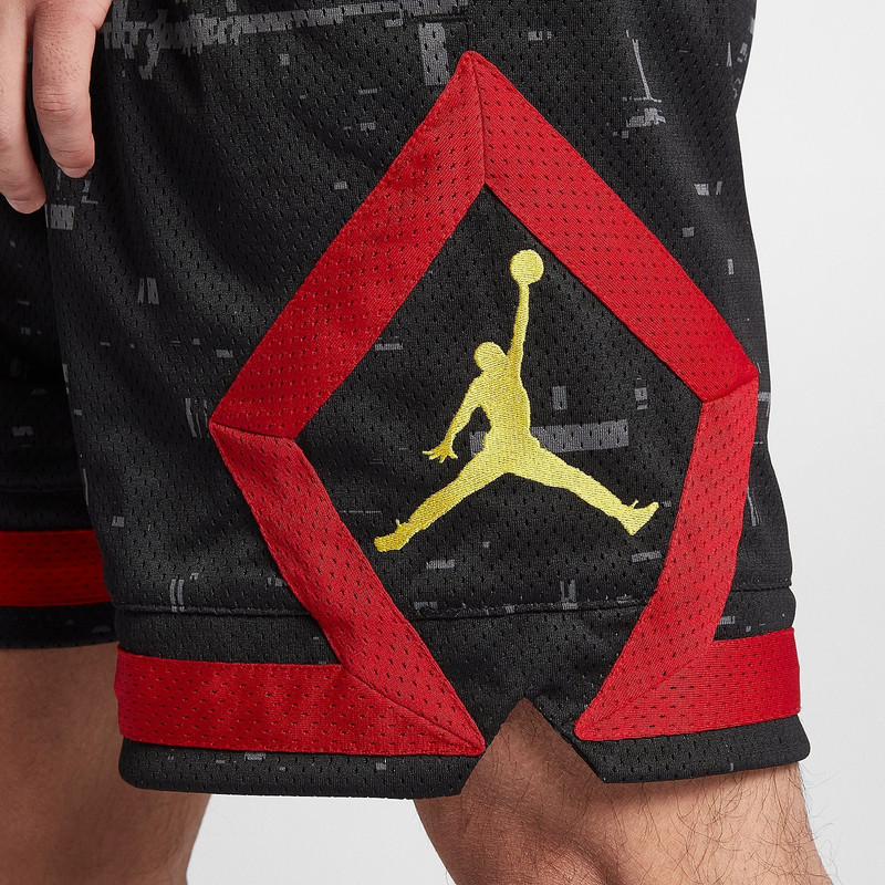 Jordan Air Jordan Sportswear Last Shot Diamond Short 'Black' AQ0621-010 outlook