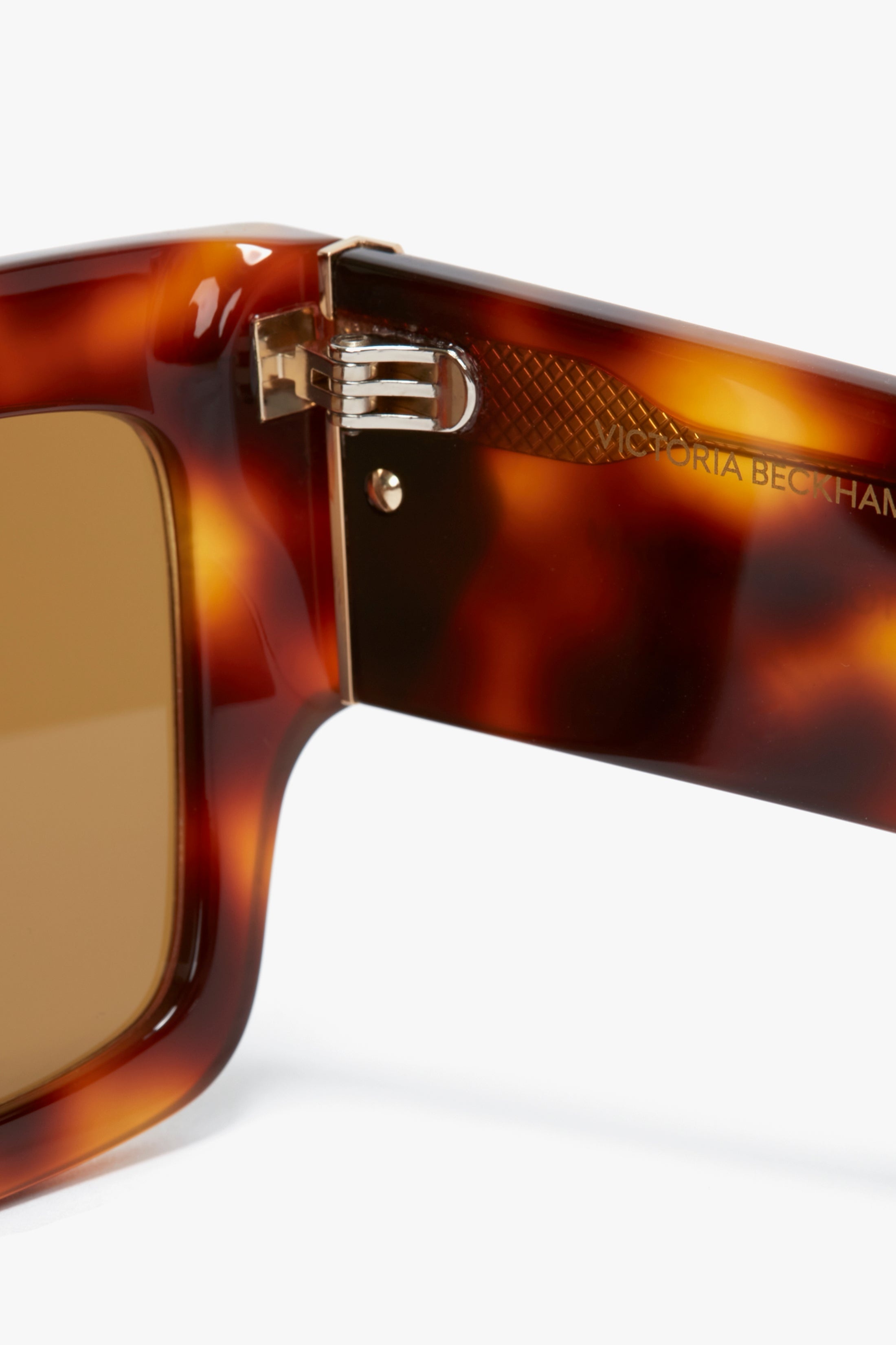 V Plaque Rectangular Frame Sunglasses In Tortoise - 4