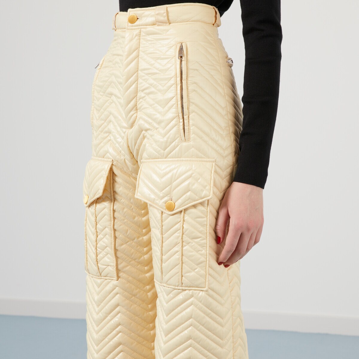 Quilted nylon pant with embroidery - 3