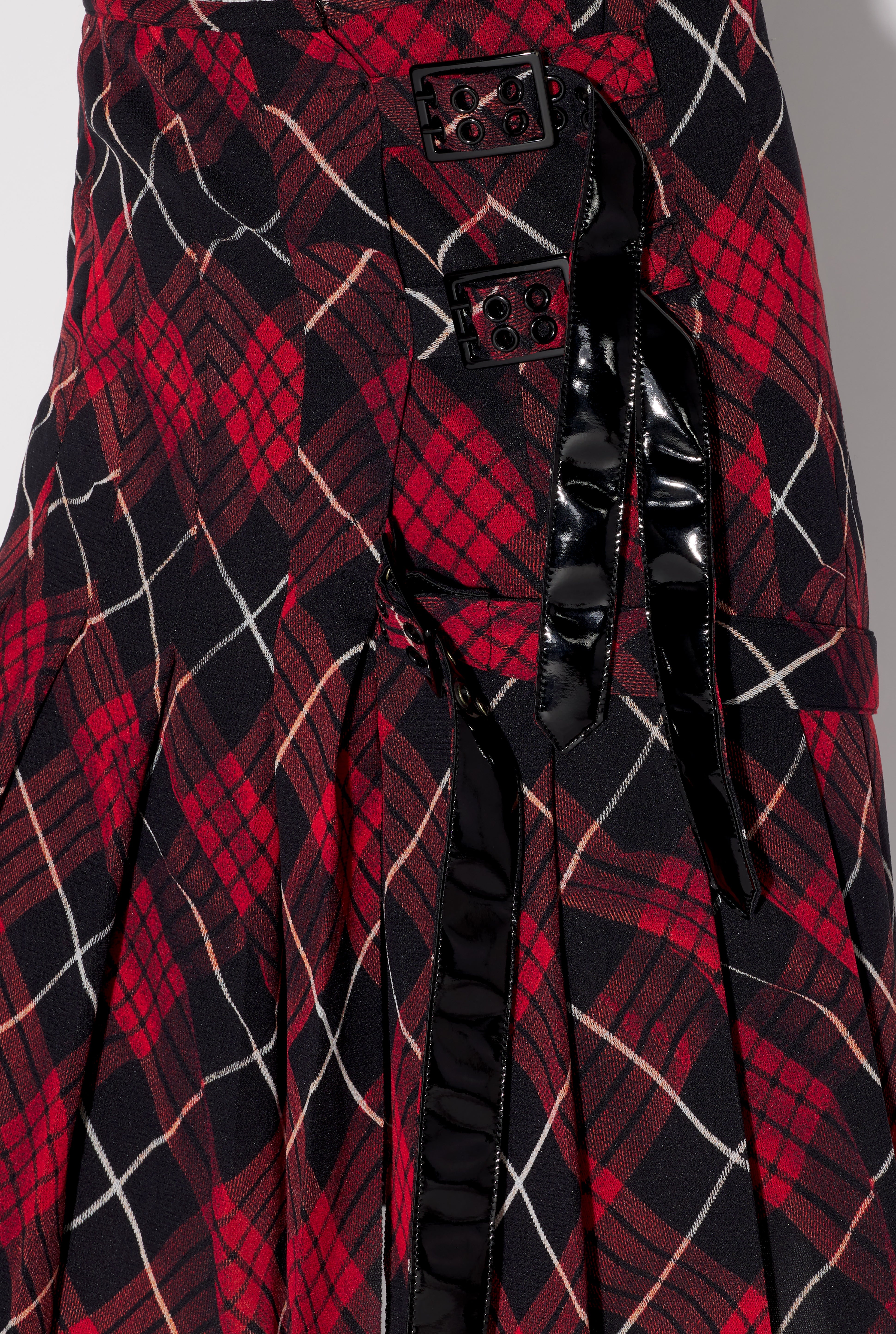 THE RED TARTAN KILT - 4