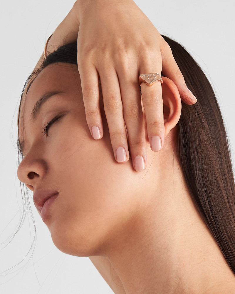 Prada Eternal Gold signet ring in pink gold outlook
