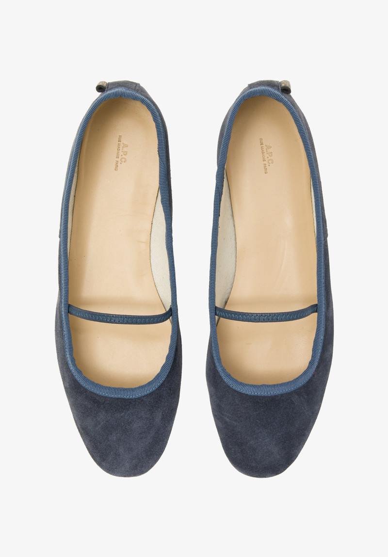 A.P.C. SWAN BALLET FLATS outlook