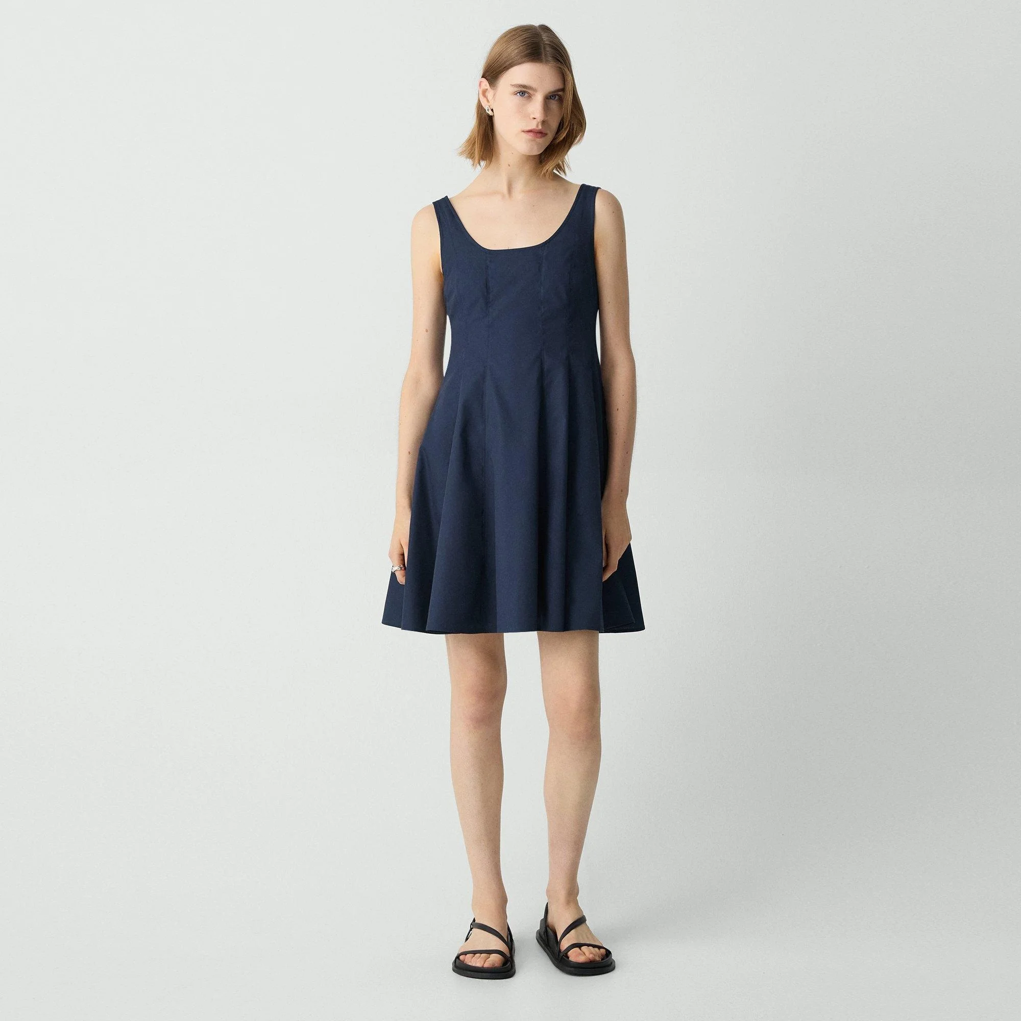 Theory Sleeveless Fit-and-Flare Dress in Sleek Poplin - P0405604_XLV |  REVERSIBLE
