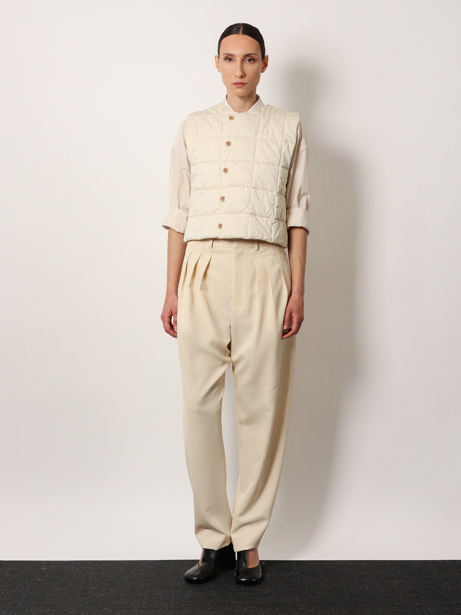 Lemaire Pleated Tailored Wool Blend Trouser - 2