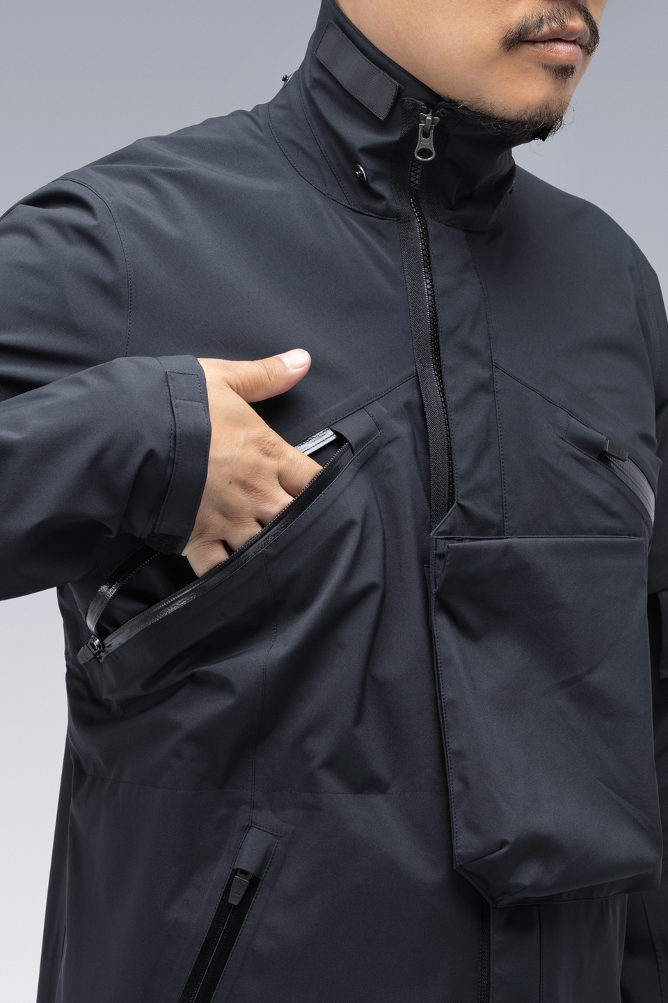 J1L-GT 3L Gore-Tex® Pro Interops Jacket Black - 29