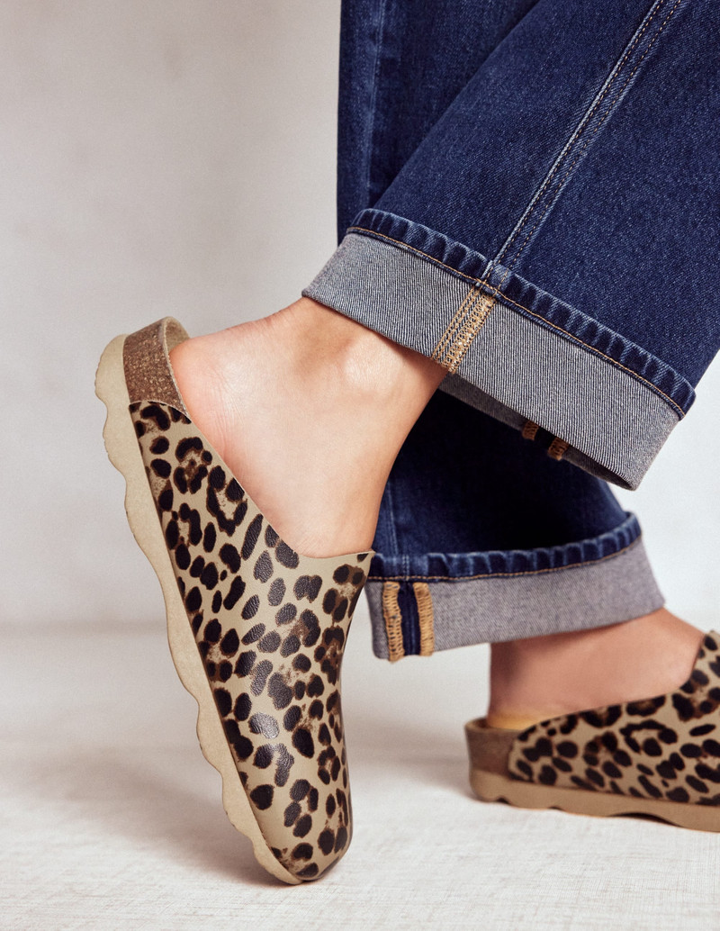 BODEN Lyla Colour Block Clogs-Leopard outlook