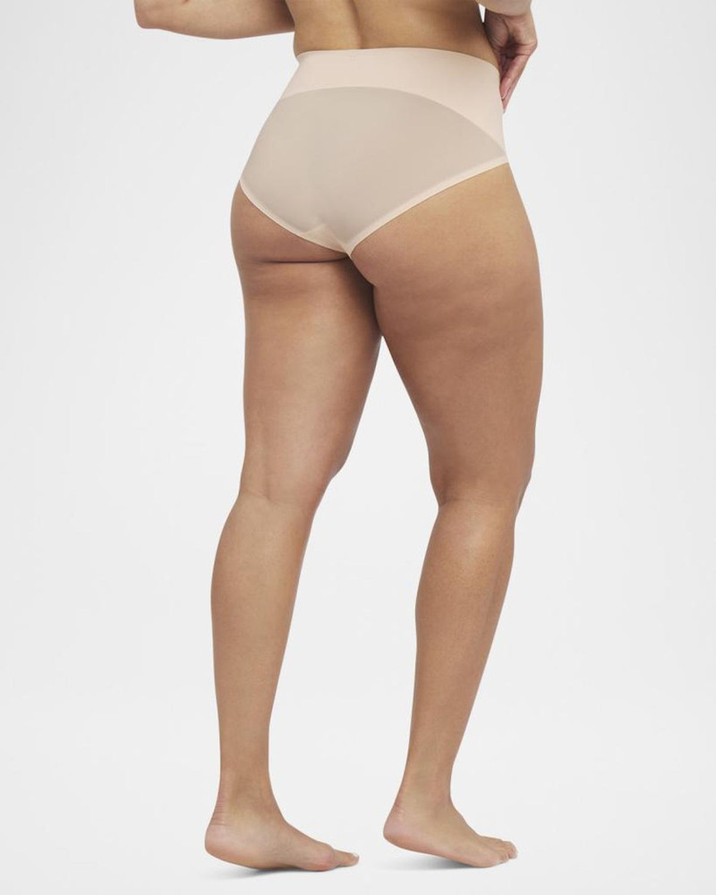 Undie-tectable Smoothing Briefs 3