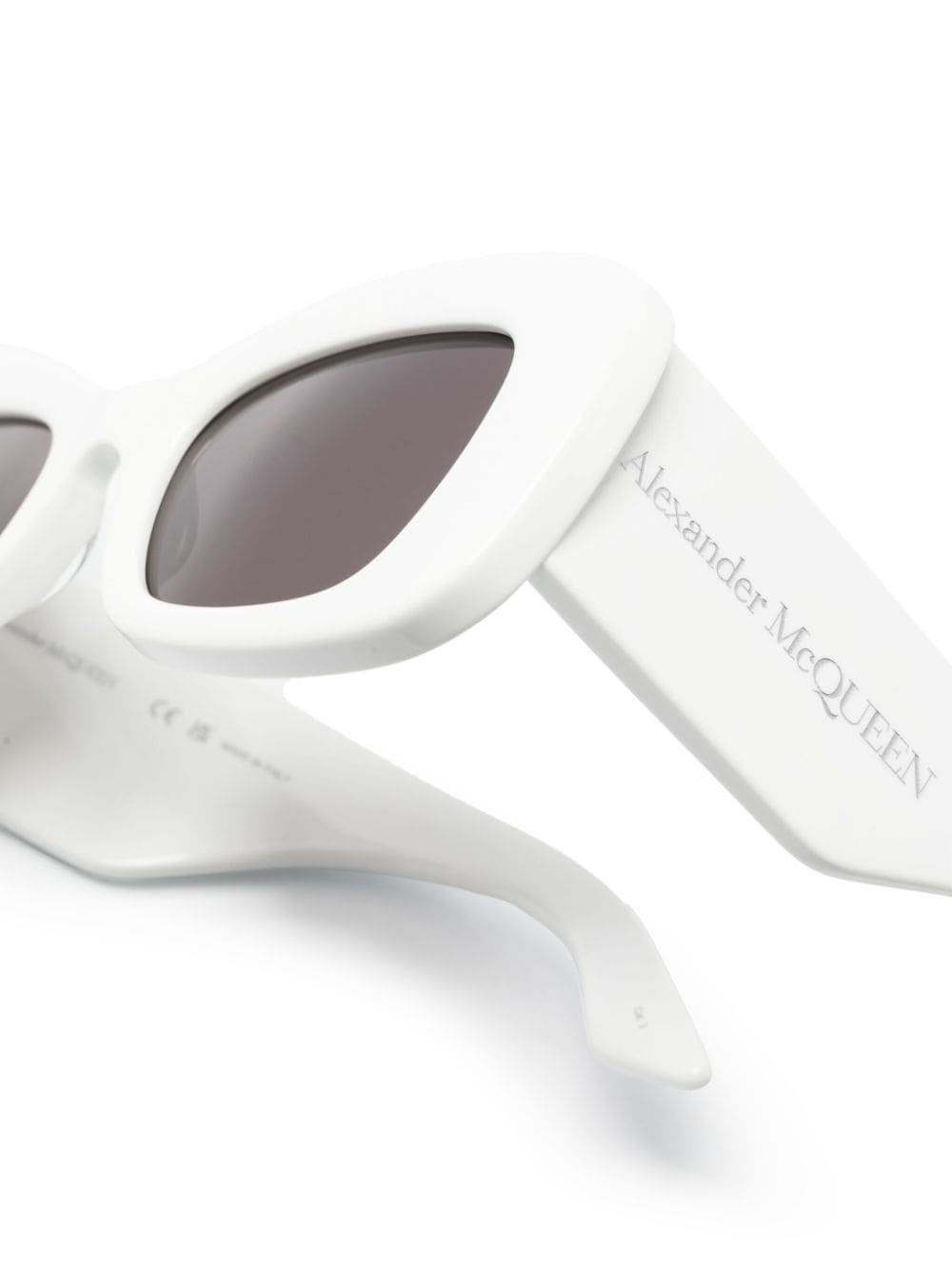 oversized-frame tinted sunglasses - 3