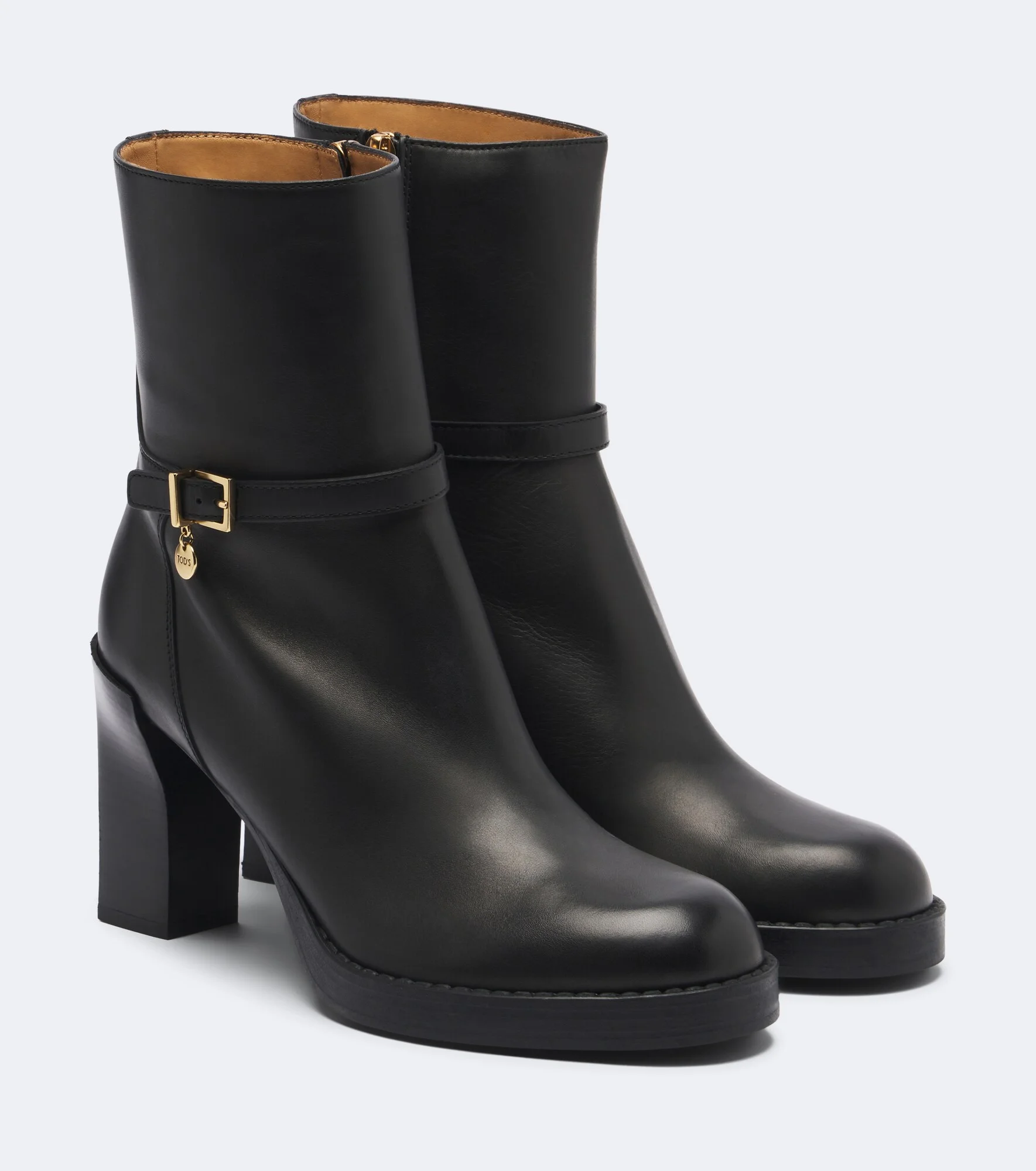 Leather ankle boots - 1