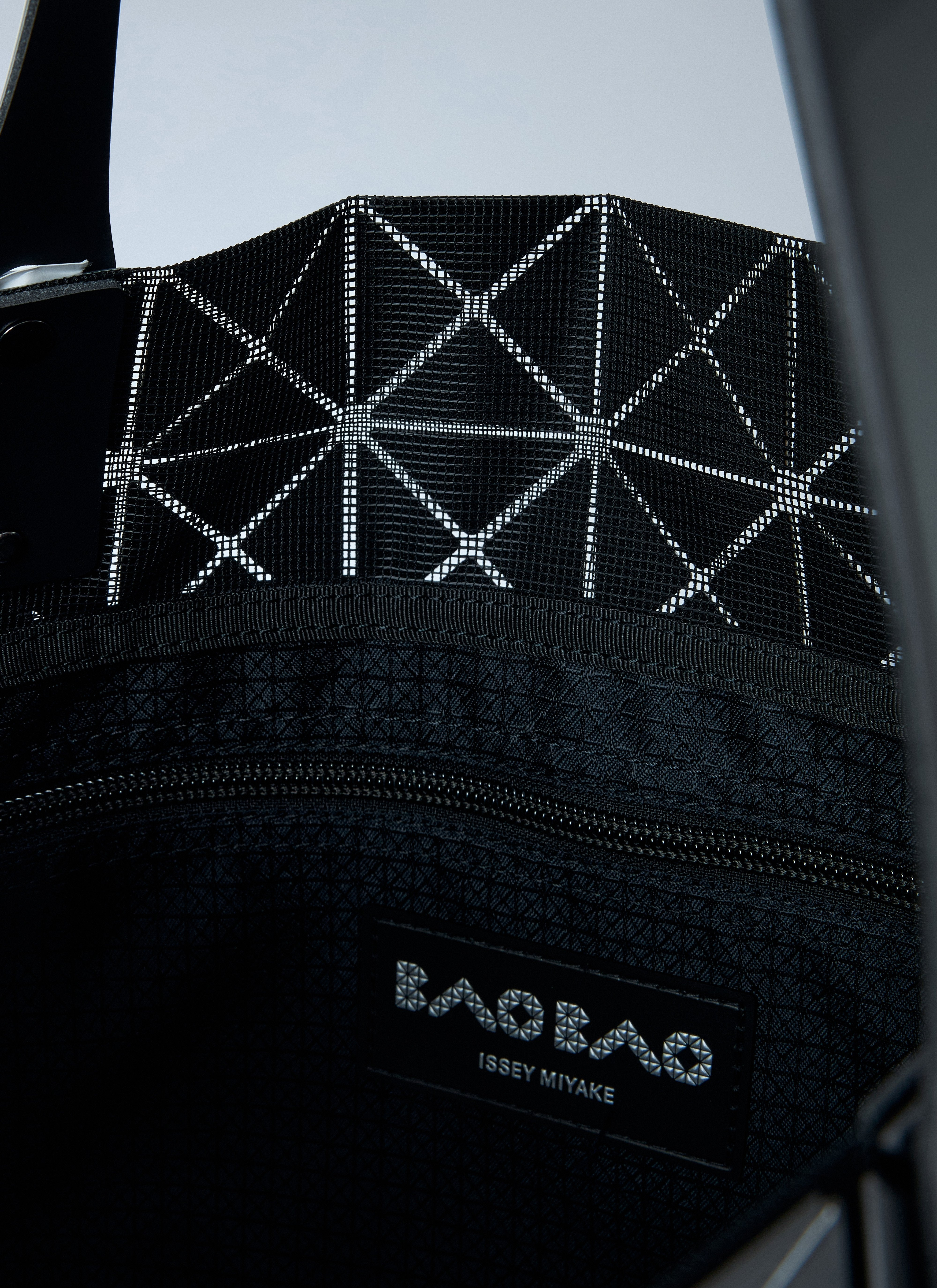 BAO BAO ISSEY MIYAKE - Bao Bao Issey Miyake Men Prism Tote Bag - 6