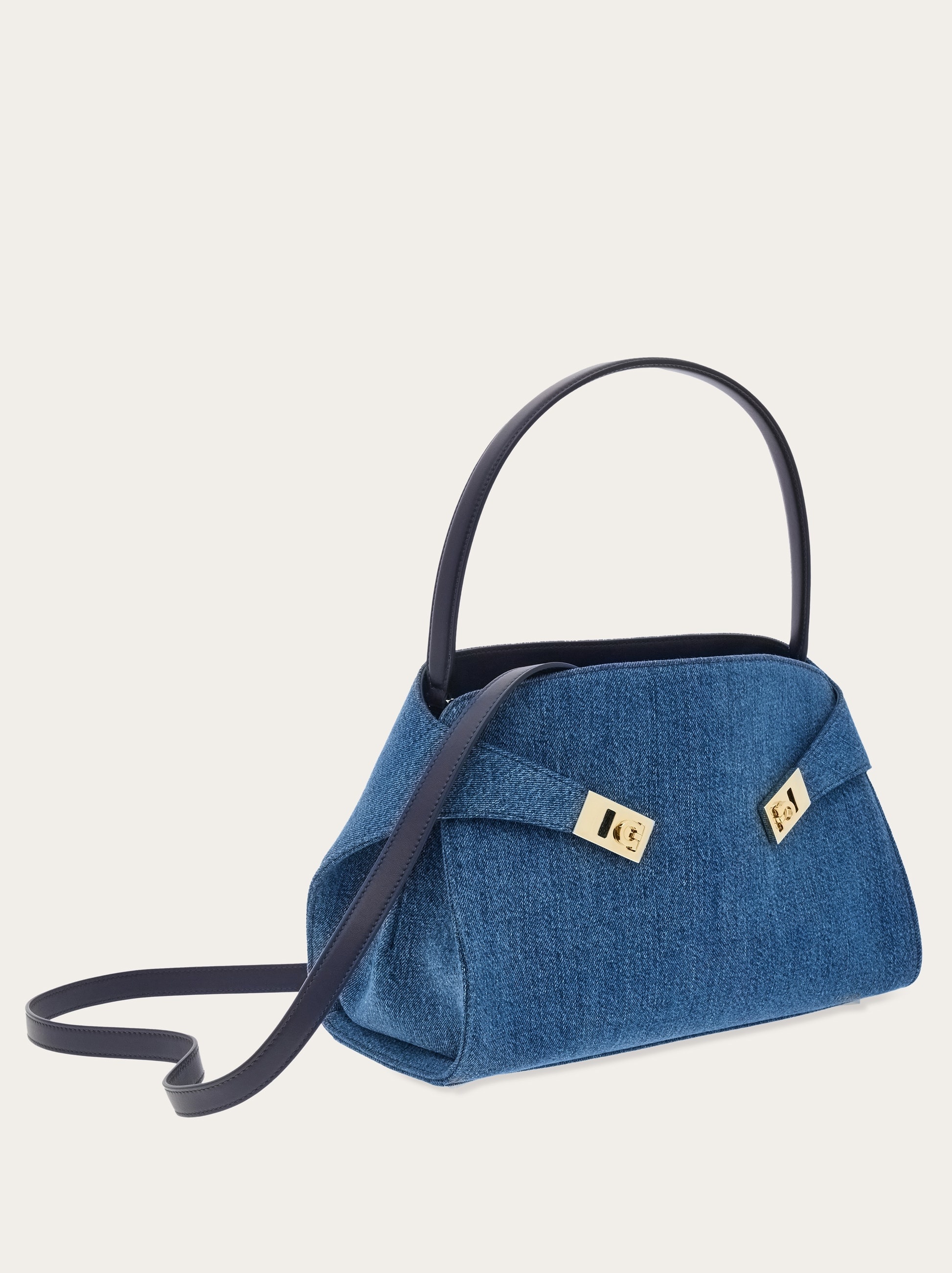 Hug Soft shoulder bag (M) - 7