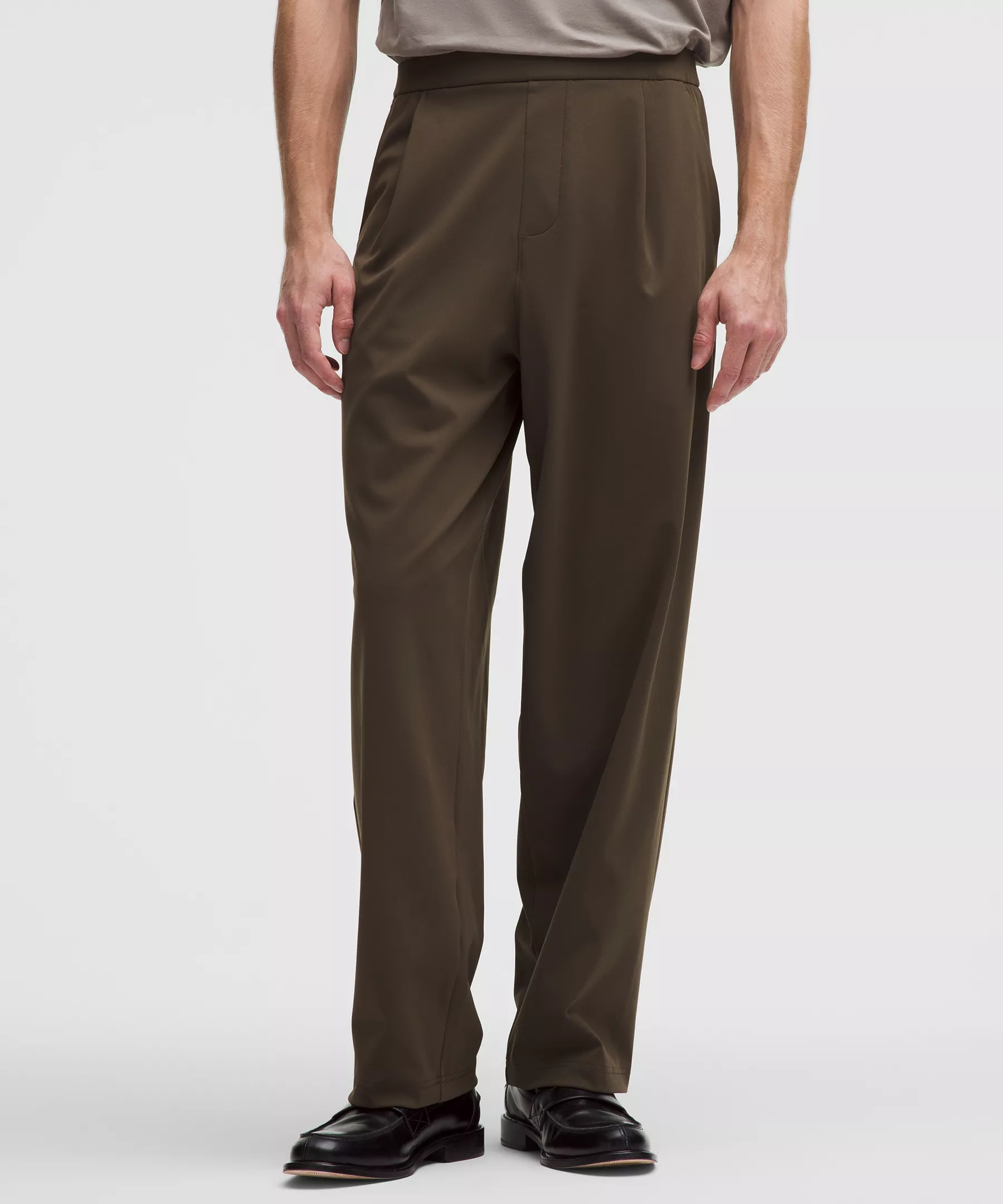 Men's Daydrift Relaxed-Fit Pleated Trouser *Regular - 2