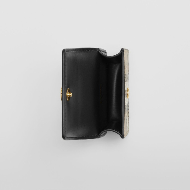 Check and Leather AirPods Pro Case 4