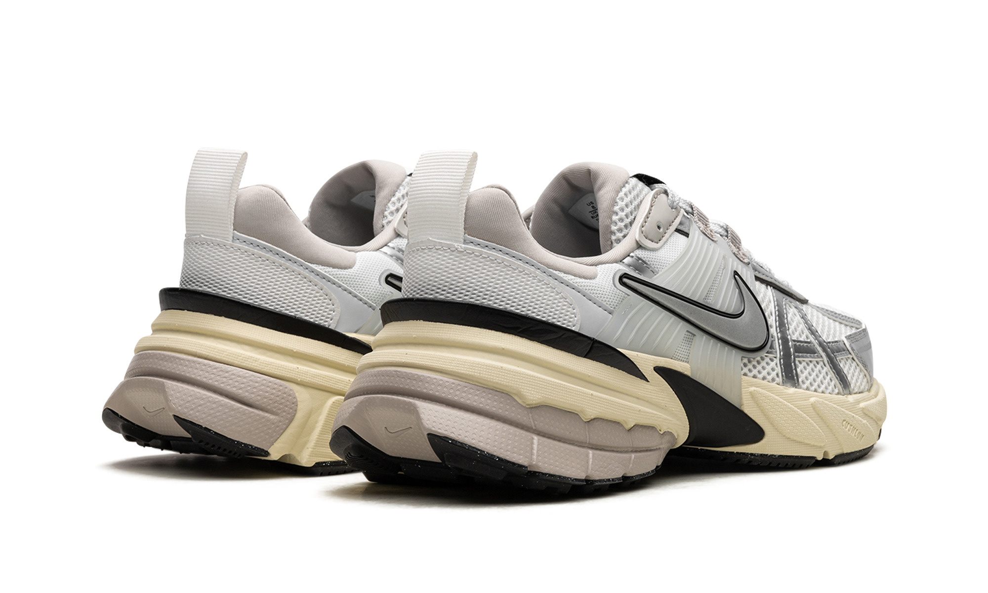 V2K Run Wmns "Metallic Silver" - 3